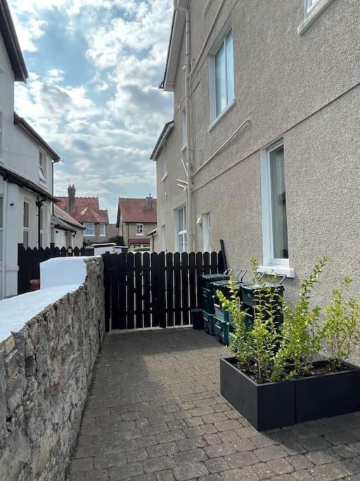 One Bedroom Apartment In The Centre Of Llandudno Luaran gambar